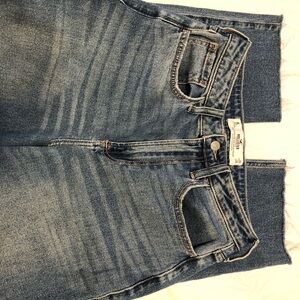 Hollister Curvy Ultra High-Rise Vintage Straight Jeans Size 9L